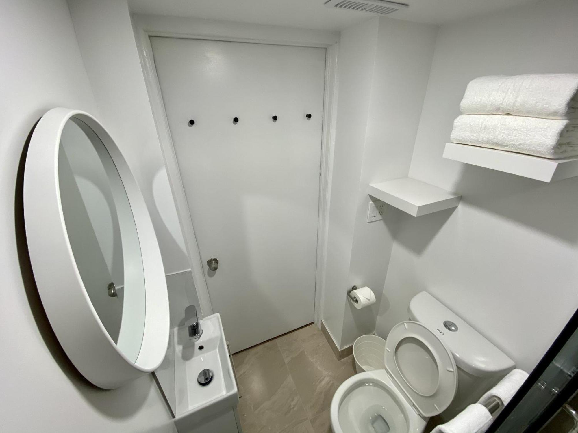 Affordable Room With Free Parking In Newmarket On ภายนอก รูปภาพ